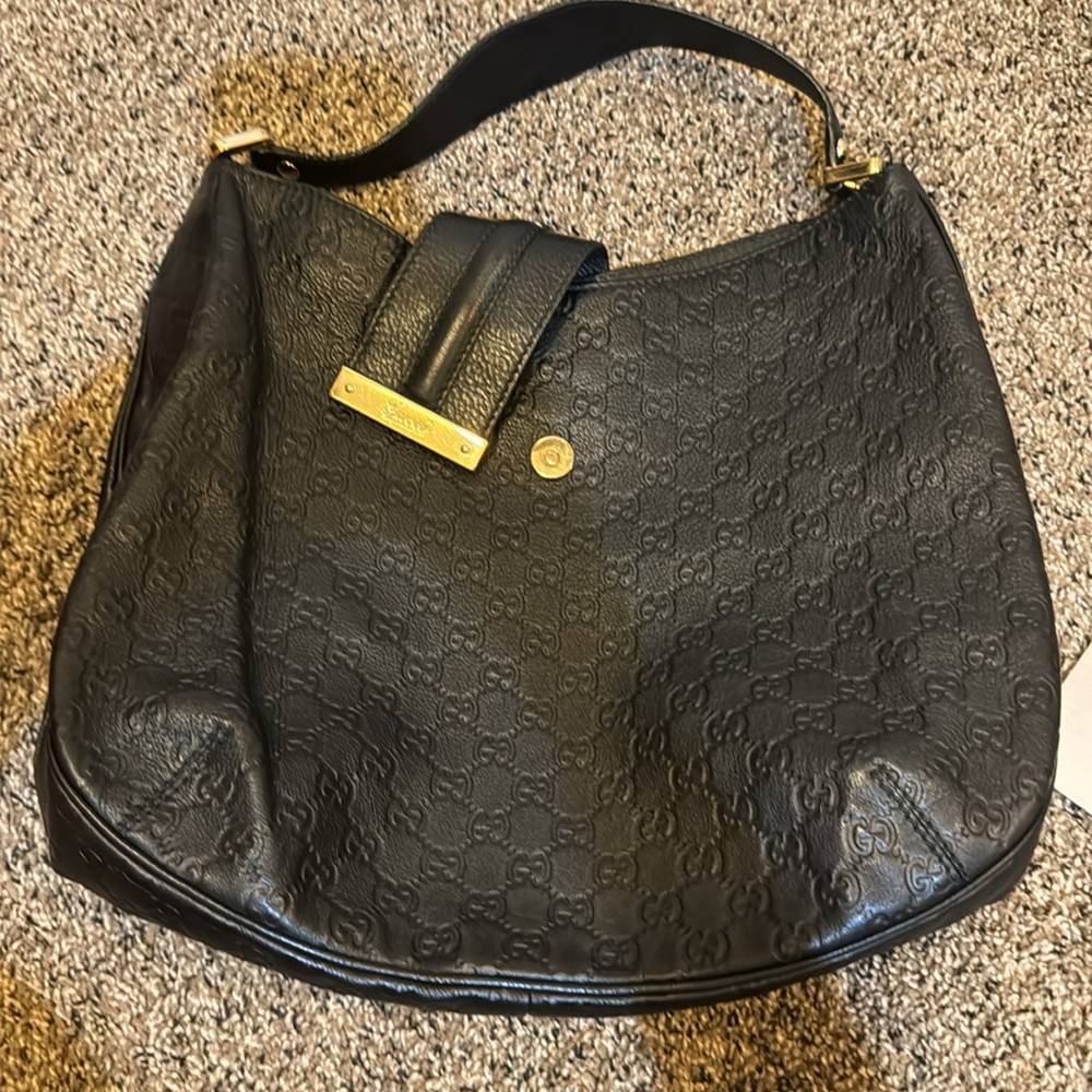 Gucci - Picture 11 of 17